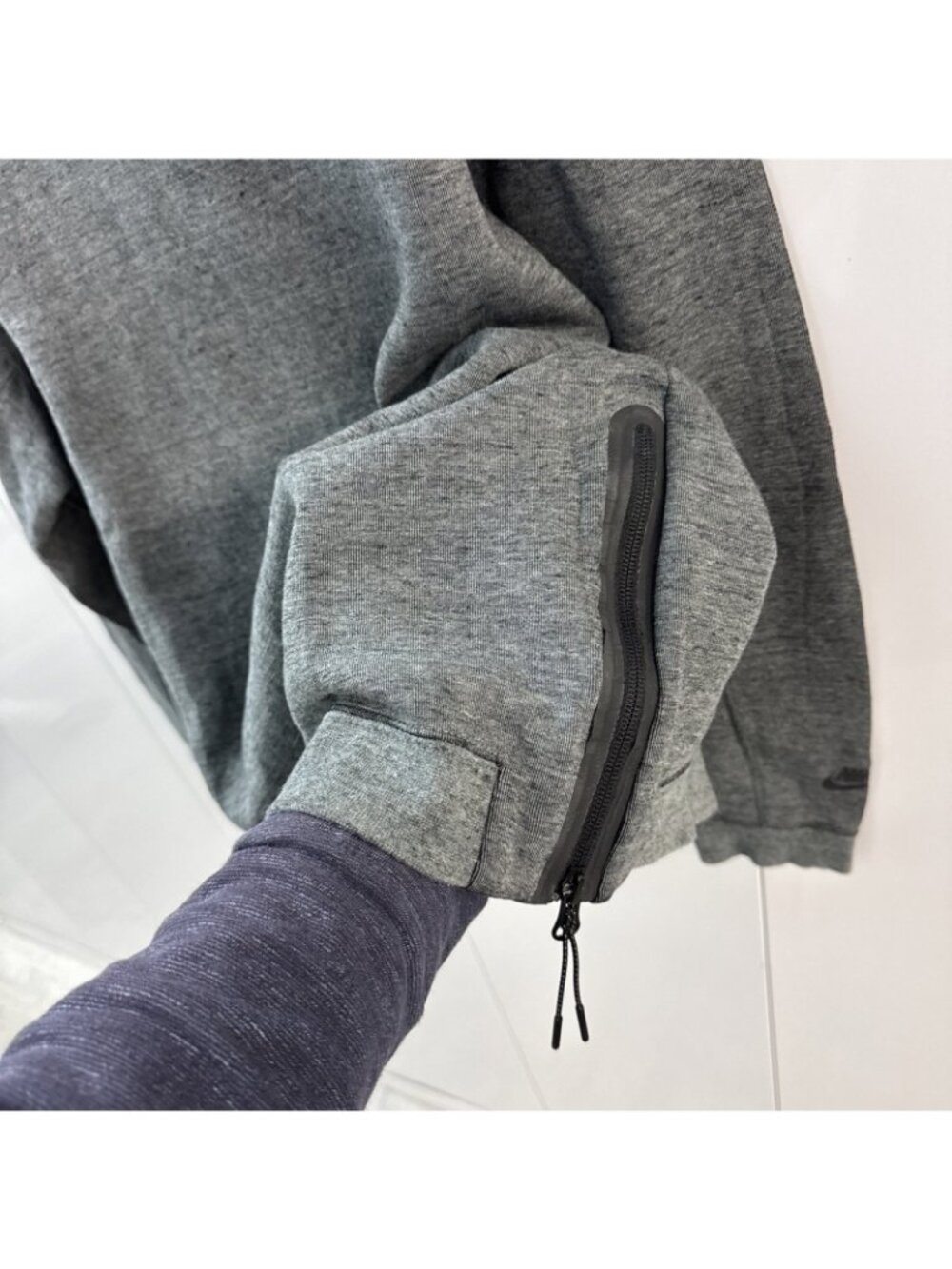 Nike Men’s Tech Fleece Pullover Sweatshirt Turtleneck - Size L Gray - Picture 3 of 13